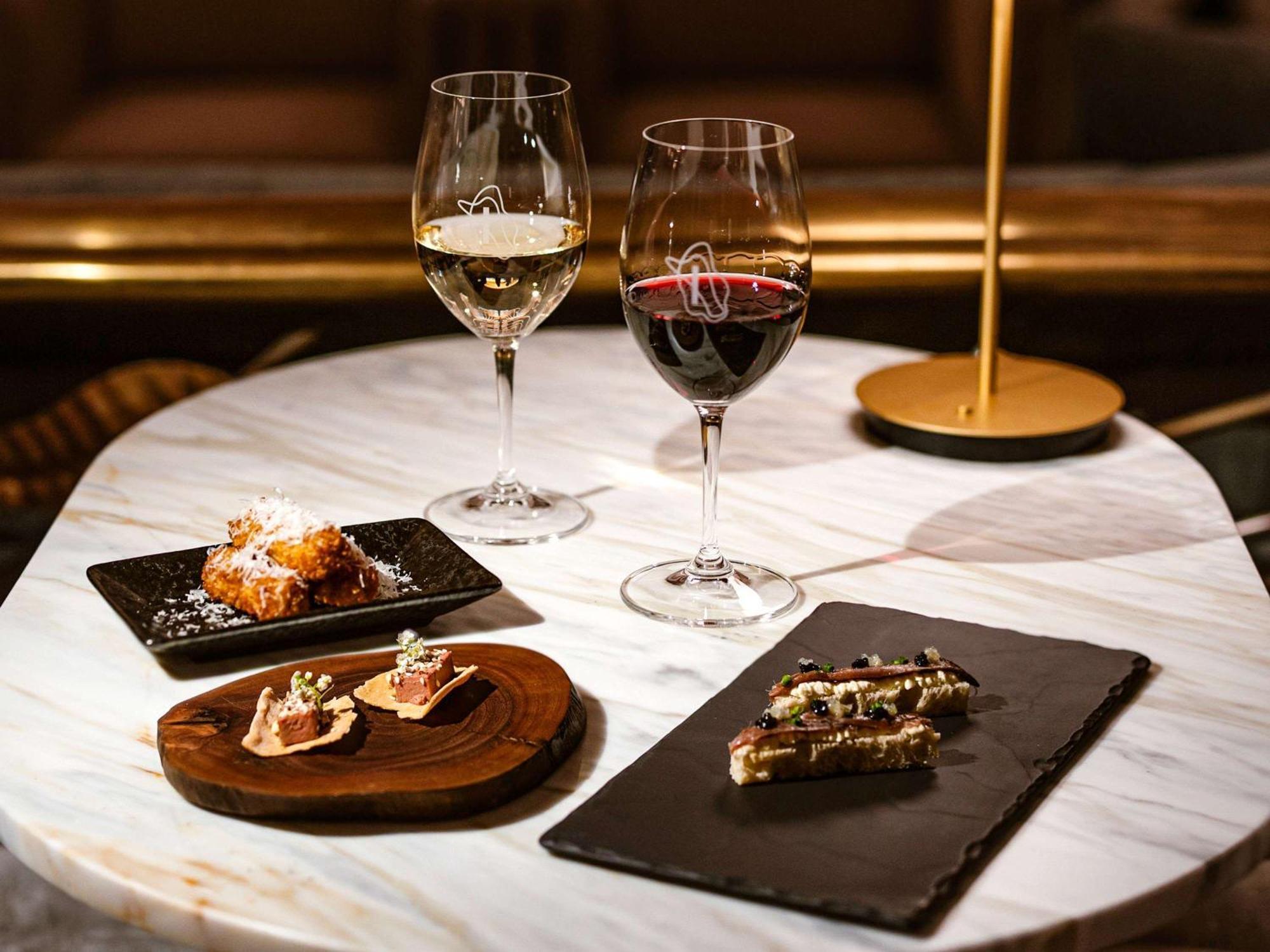 The Playford Adelaide - Mgallery Exteriér fotografie Wine and tapas