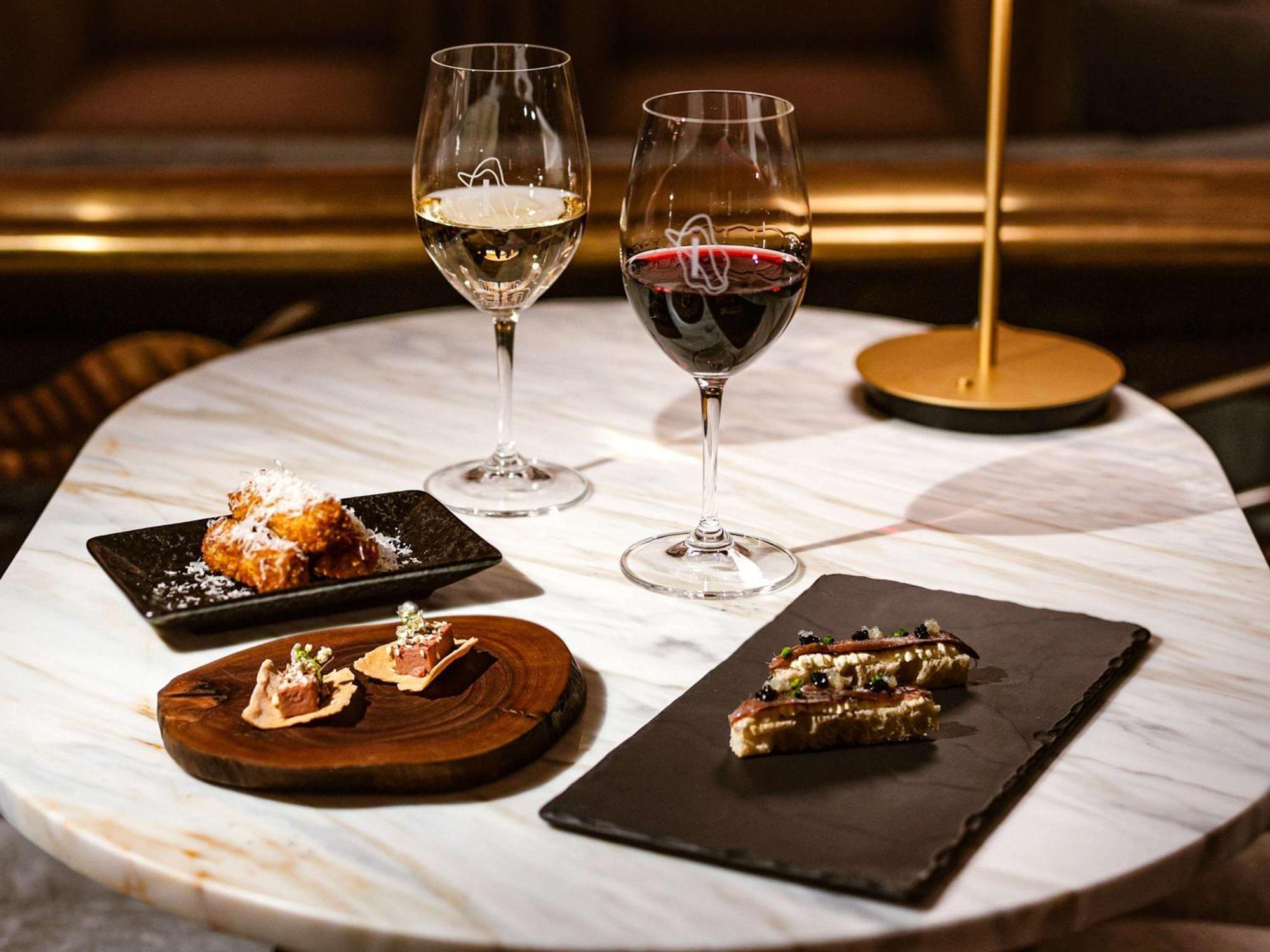 The Playford Adelaide - Mgallery Exteriér fotografie Wine and tapas