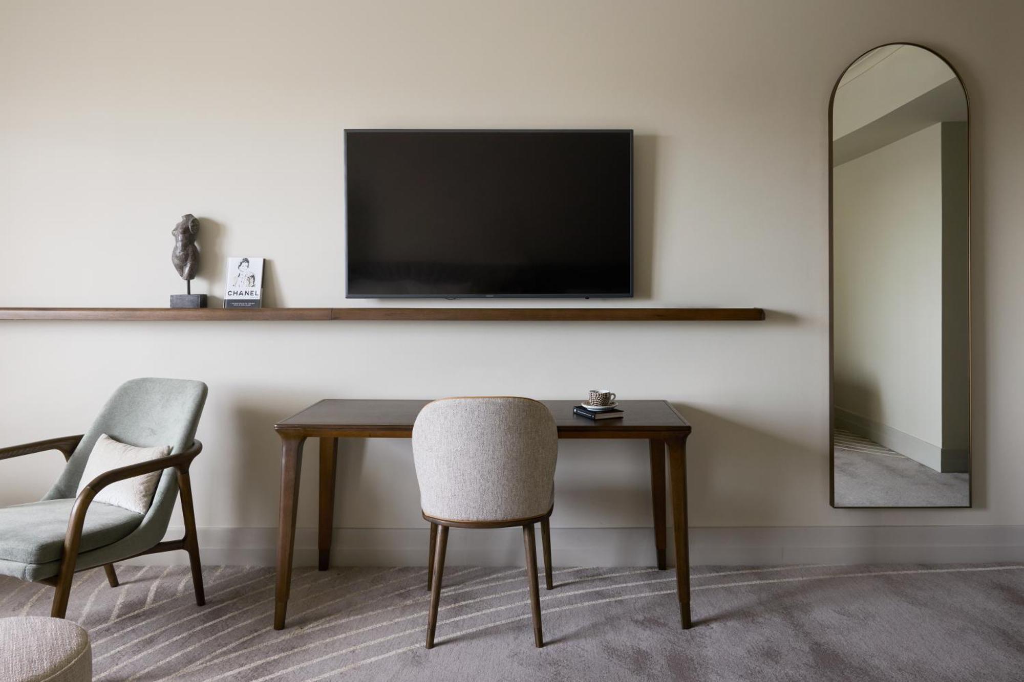 The Playford Adelaide - Mgallery Exteriér fotografie A television mounted on a wall
